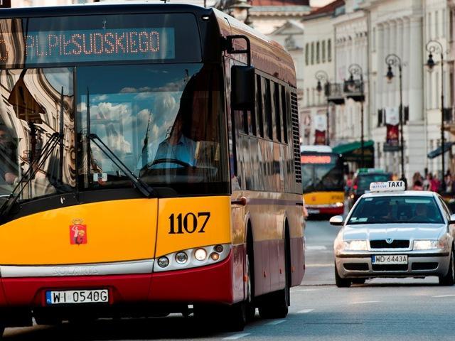 autobus na Nowym Świecie