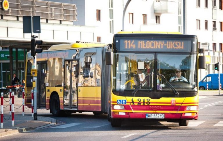 Frezowanie ulicy Pułkowej. Autobusy kursują objazdami