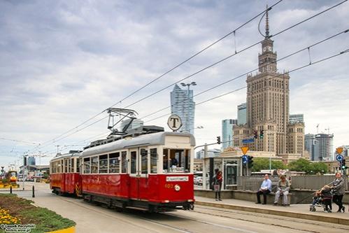 Zabytkowym tramwajem przez Warszawę