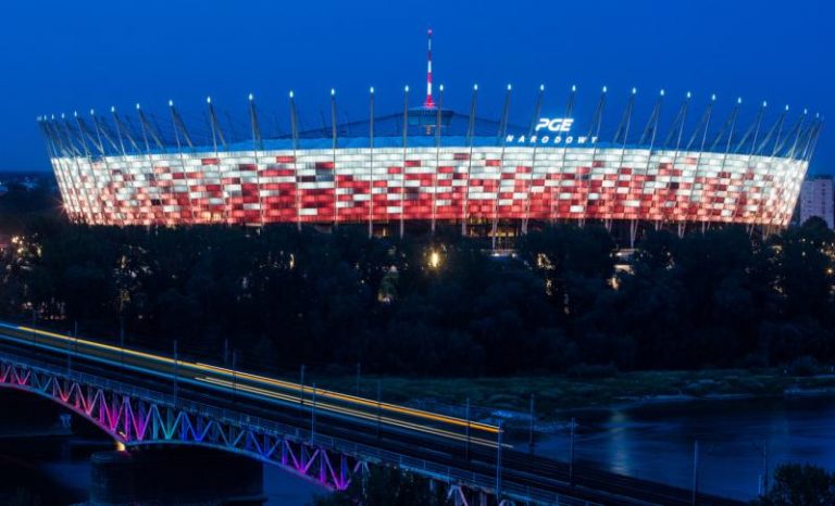 Disco na Stadionie Narodowym. Najlepiej dojechać komunikacją miejską