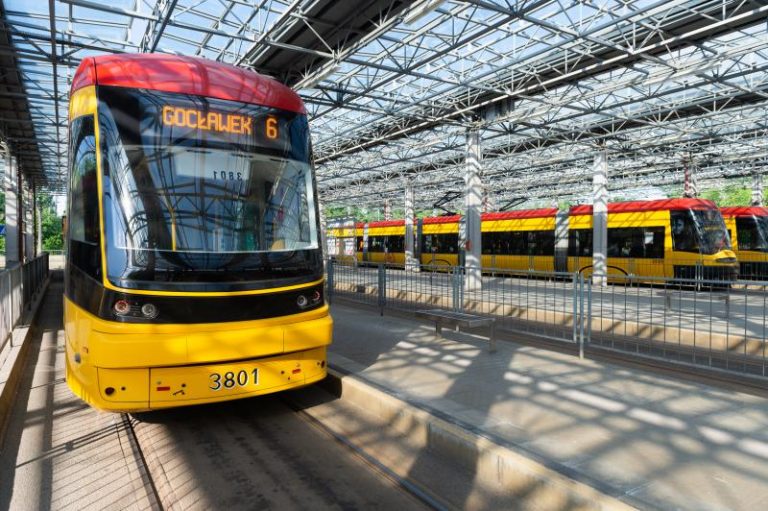 Weekendowe zmiany na pętli tramwajowej Metro Młociny