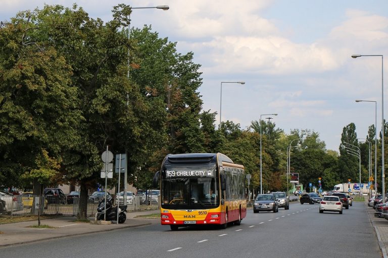 Zamknięta ulica Łazienkowska – autobusy na objazdach