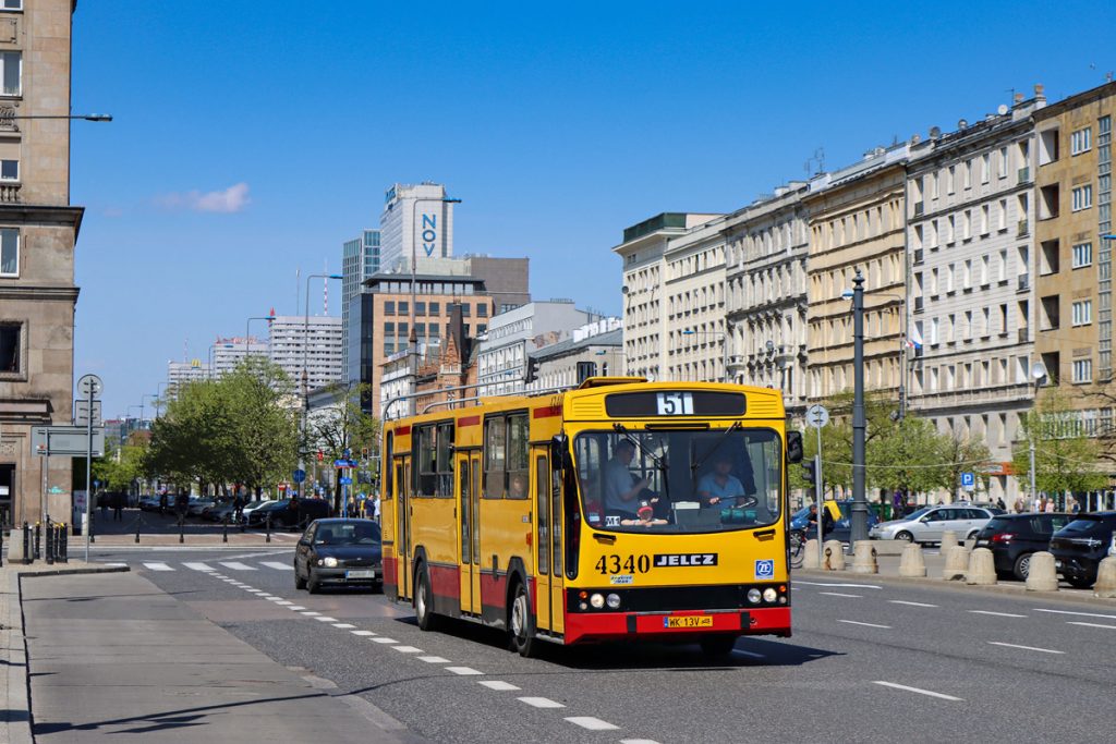 Autobus Jelcz 120M nr 4340 z kolekcji Klubu Miłośników Komunikacji Miejskiej na linii 51