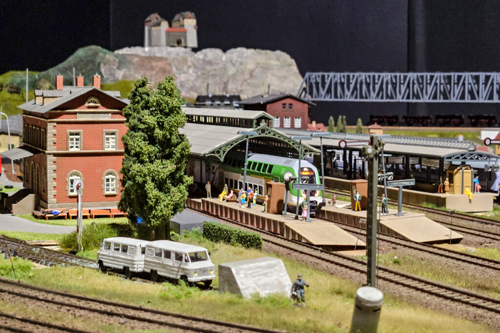 A railway model module located in one of the buildings at the Piaseczno Miasto Wąskotorowe station