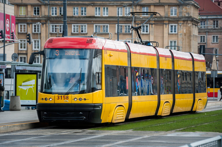 Remont torowiska tramwajowego na ul. 11 Listopada